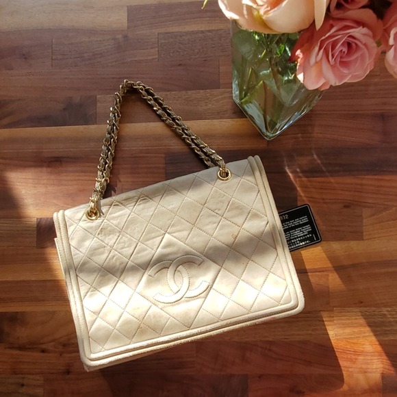 Vintage Chanel Single Flap - Picture 3 of 7